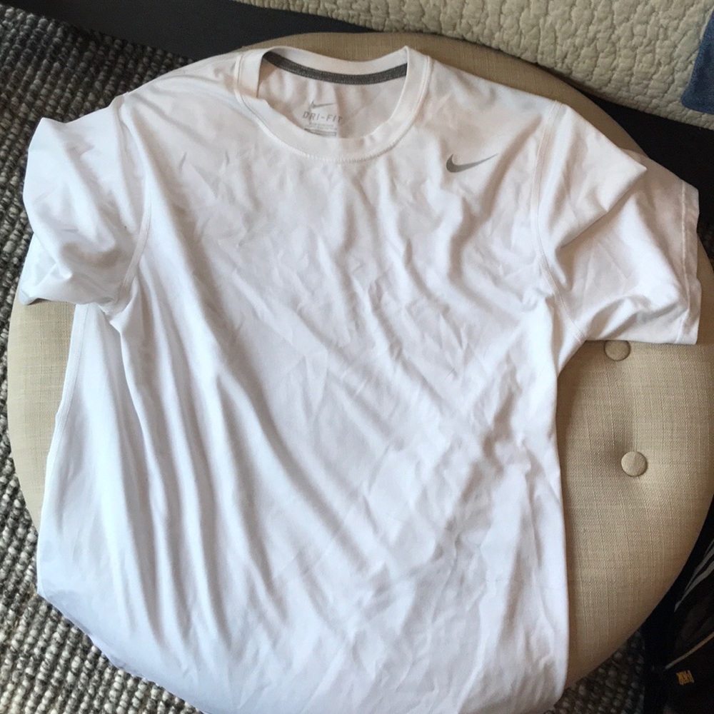 White dry fit Nike
